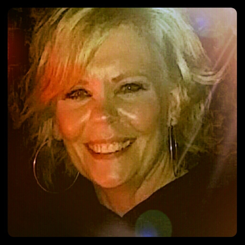 Meet your Posher, Laurie